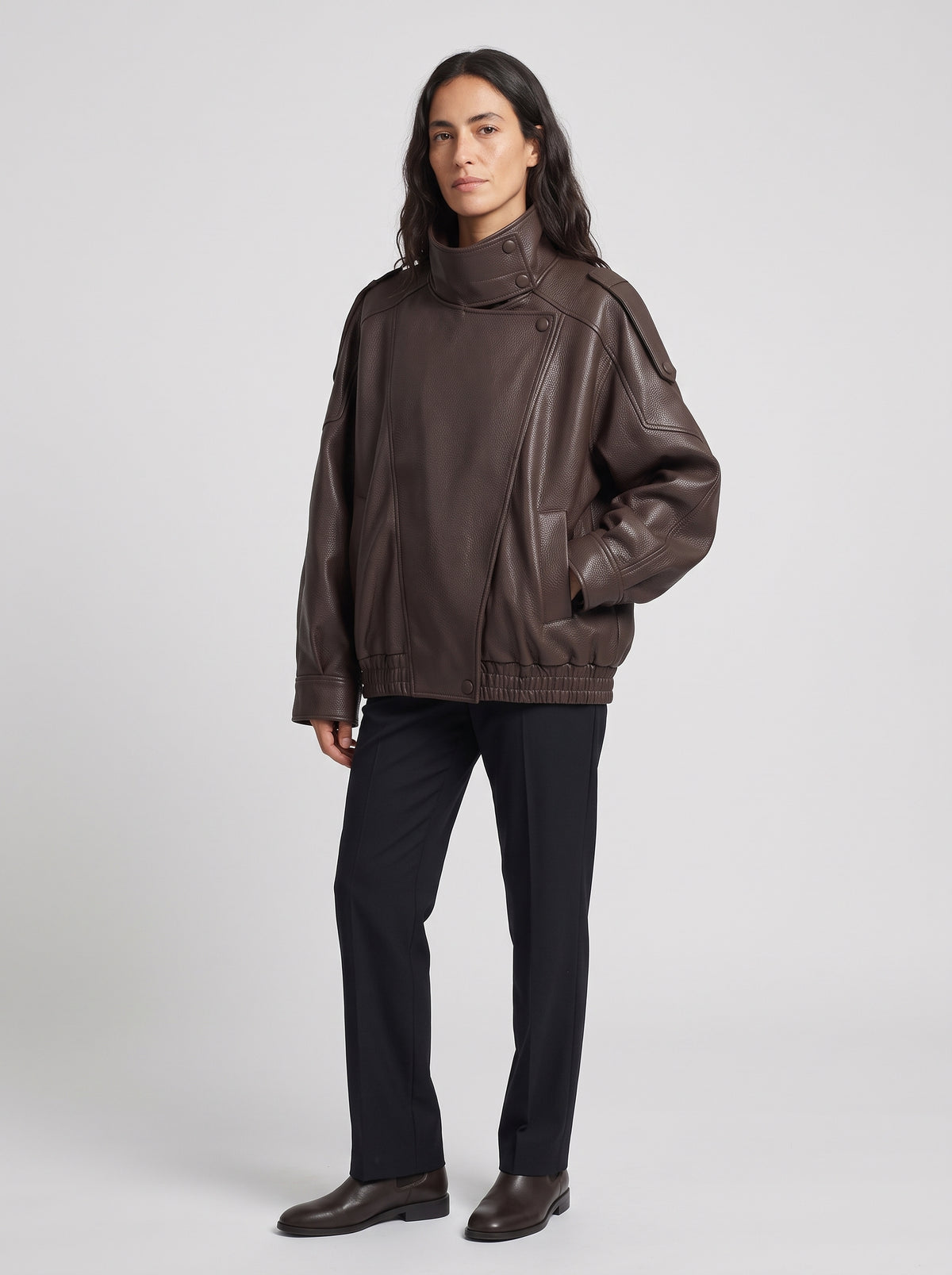 Carlota | Chaqueta de cuero sintético asimétrica