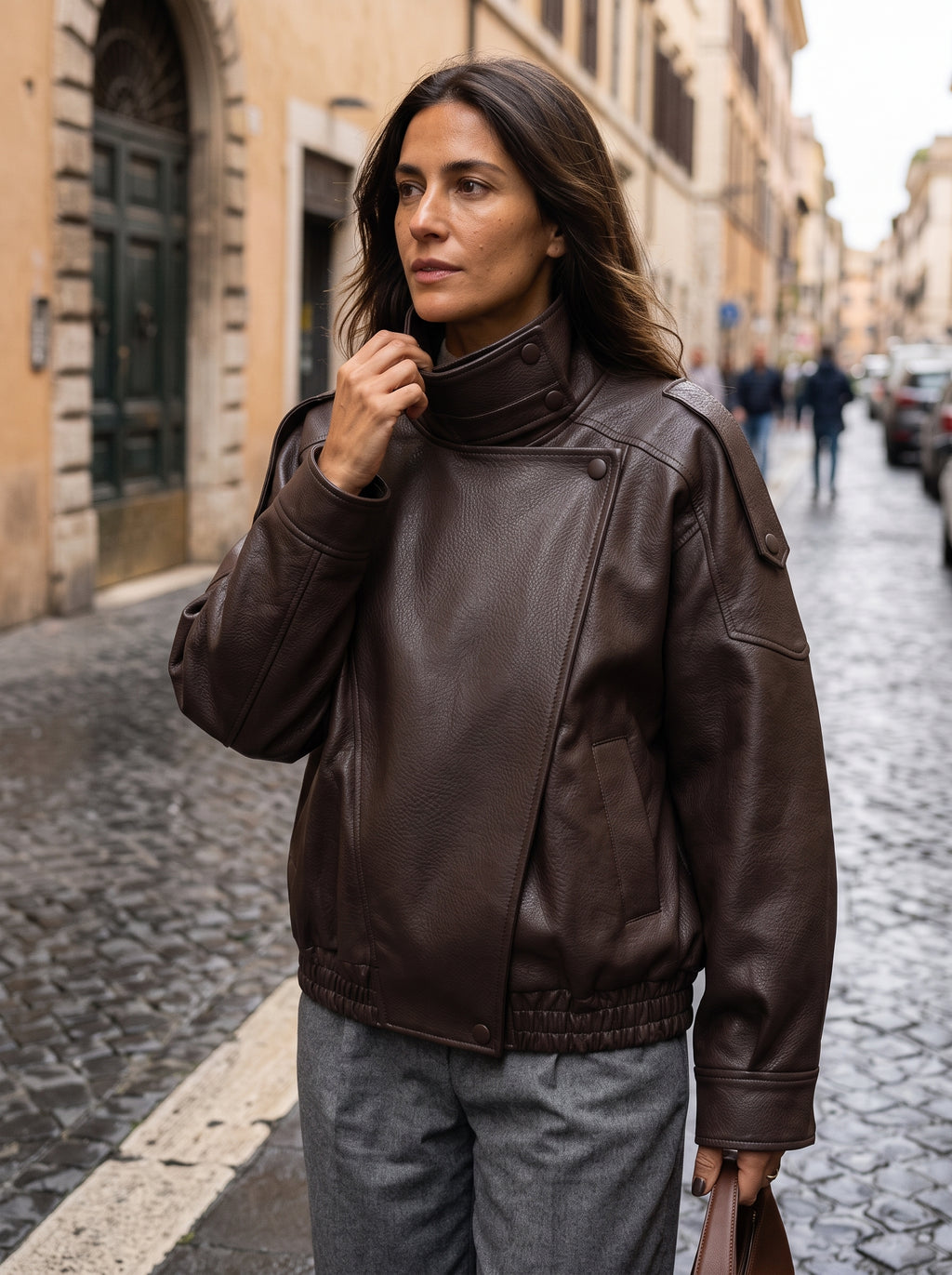 Carlota | Chaqueta de cuero sintético asimétrica