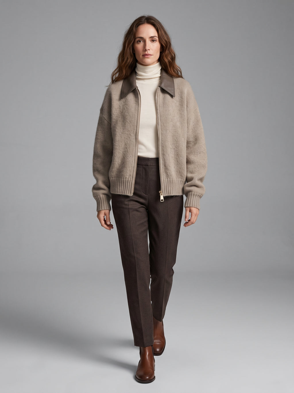 Sabina | Cárdigan corto con cremallera y diseño patchwork